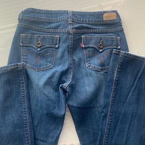 Levi’s original slender boot cut 526